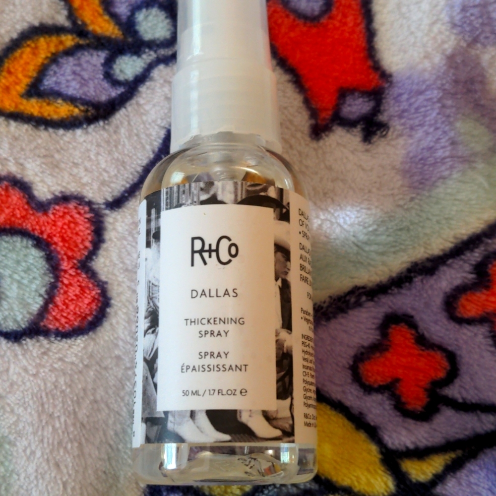 R+Co Thickening Spray 1.7 oz travel size